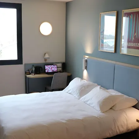 Hotel Kyriad Bordeaux Nord Eulalie 3*