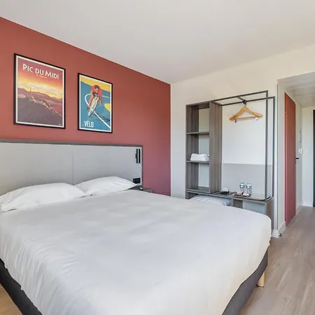 Kyriad Bordeaux Nord Eulalie