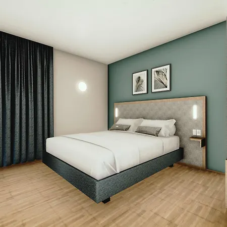 Kyriad Bordeaux Nord Eulalie 3*