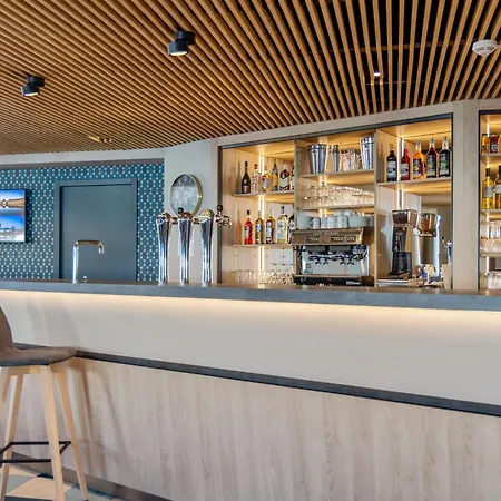 Hotel Kyriad Bordeaux Nord Eulalie