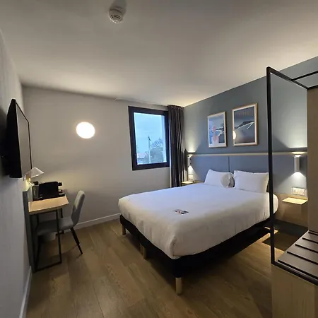 Hotel Kyriad Bordeaux Nord Eulalie