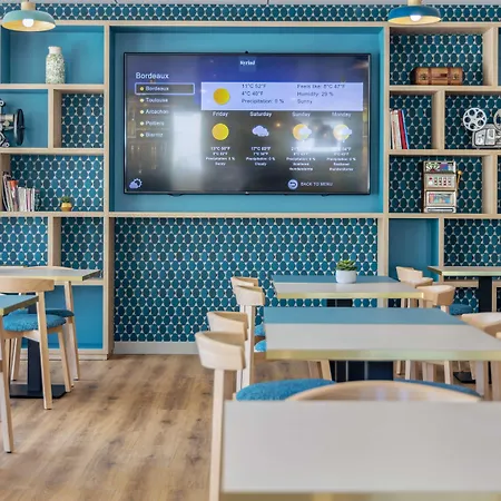 Kyriad Bordeaux Nord Eulalie Sainte-Eulalie