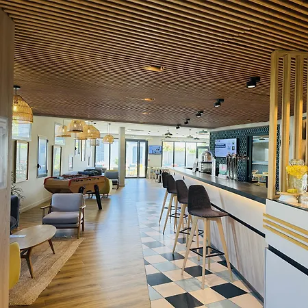 Kyriad Bordeaux Nord Eulalie
